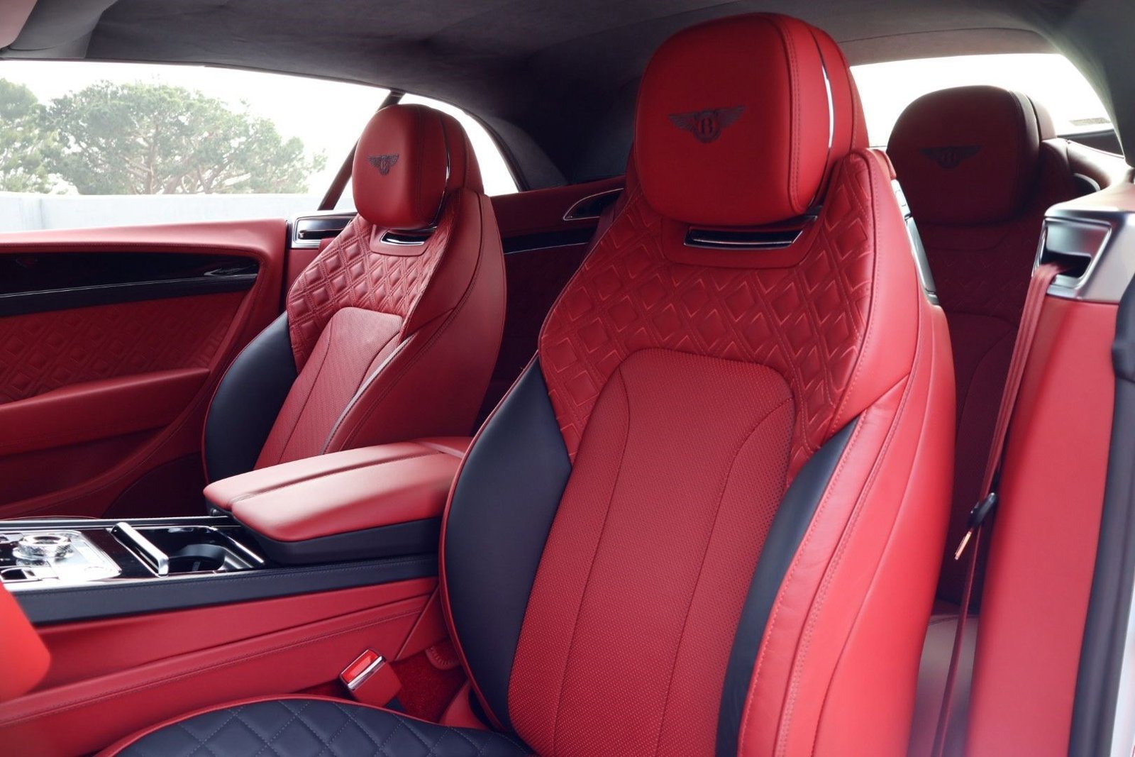 Certified 2024 Bentley Continental GT V8 image 2