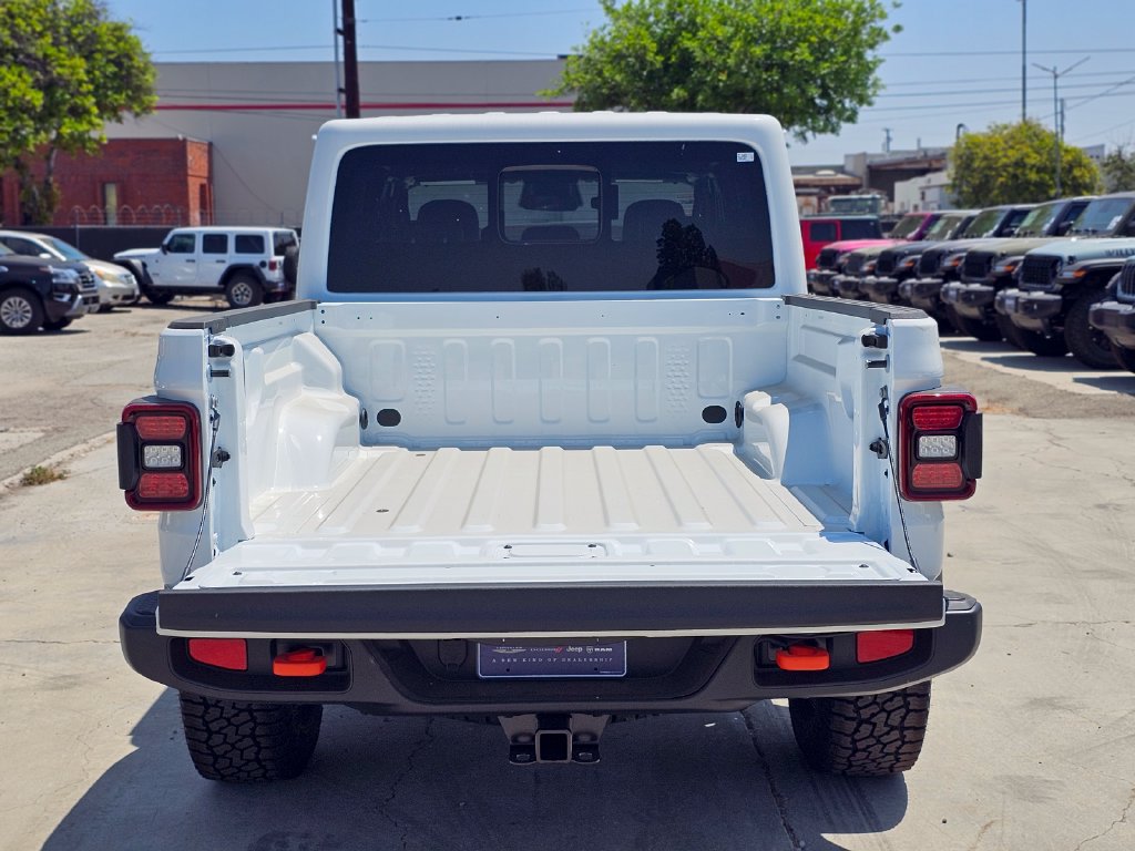 New 2026 Jeep Gladiator Mojave AWD/4WD image 8