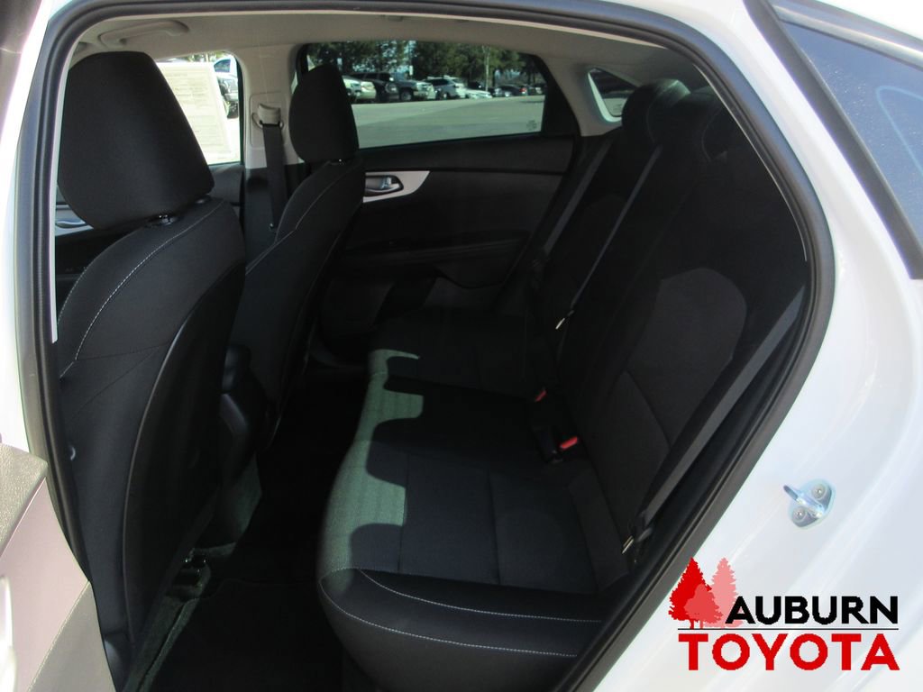 Used 2022 Kia Forte LXS w/ LXS Technology Package image 16