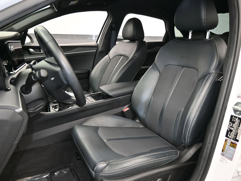Used 2023 Kia K5 GT-Line image 10