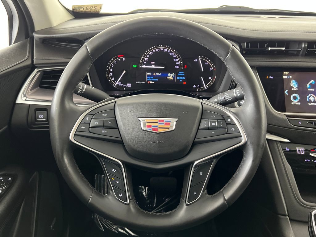 Used 2018 Cadillac XT5 Luxury w/ Driver Awareness Package FWD image 16