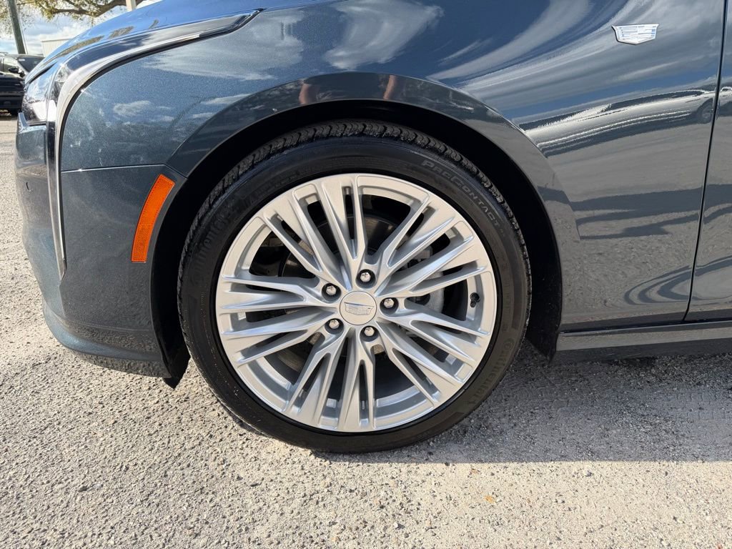 Used 2025 Cadillac CT4 Premium Luxury image 9