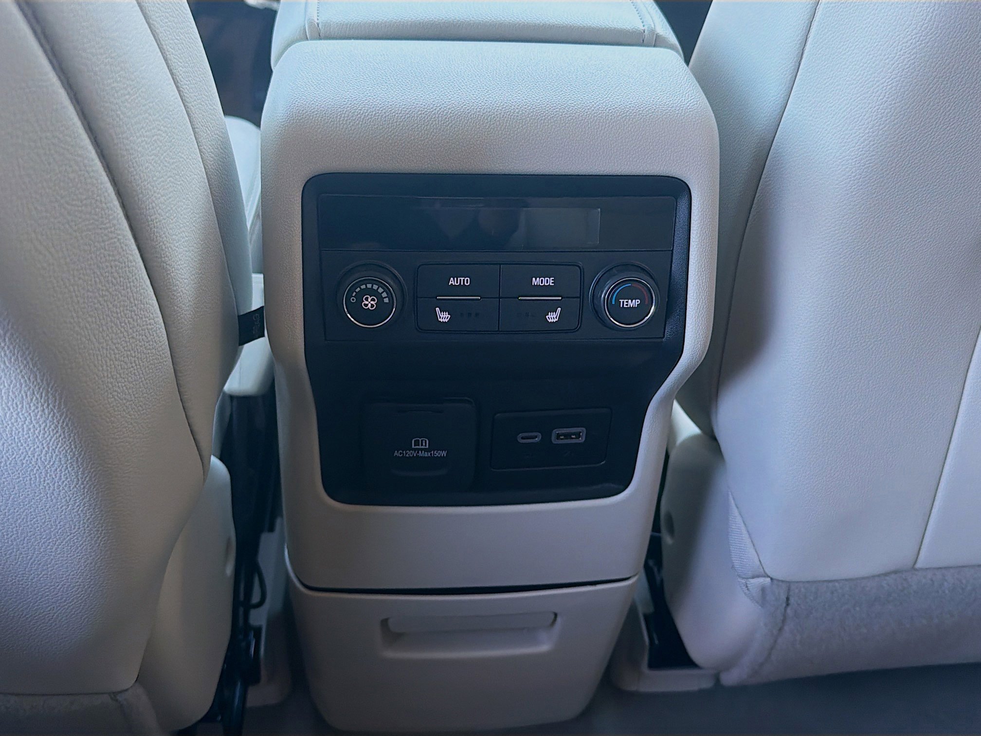 Used 2023 GMC Acadia Denali AWD/4WD image 21