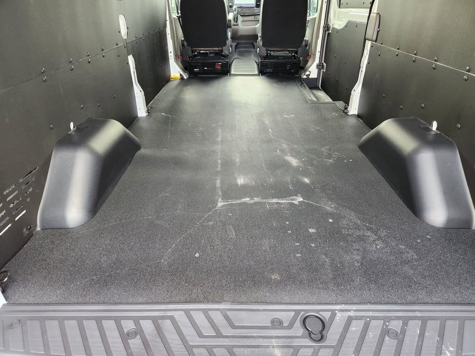 New 2026 Ford Transit 250 148 Medium Roof w/ Load Area Protection Package image 26