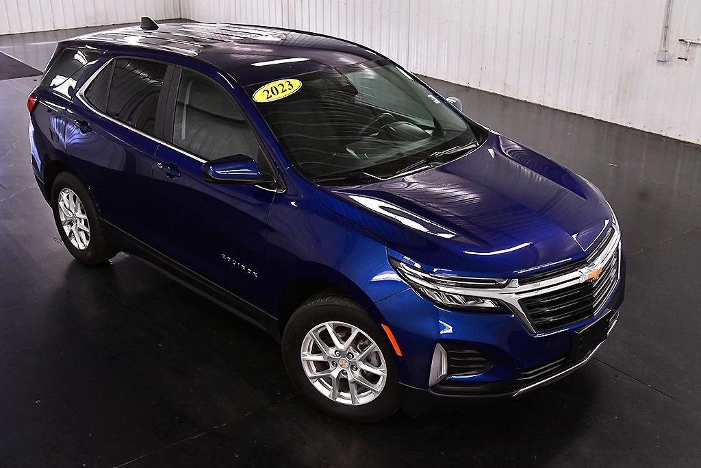 Used 2023 Chevrolet Equinox LT AWD/4WD image 12