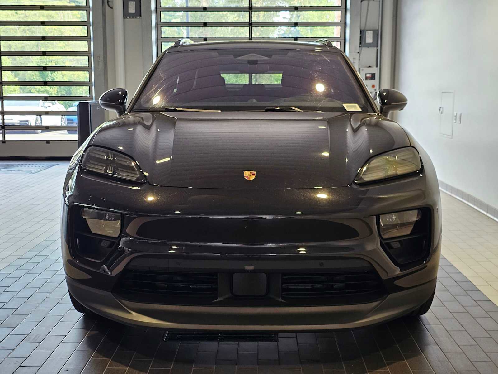 New 2024 Porsche Macan 4 Electric image 10