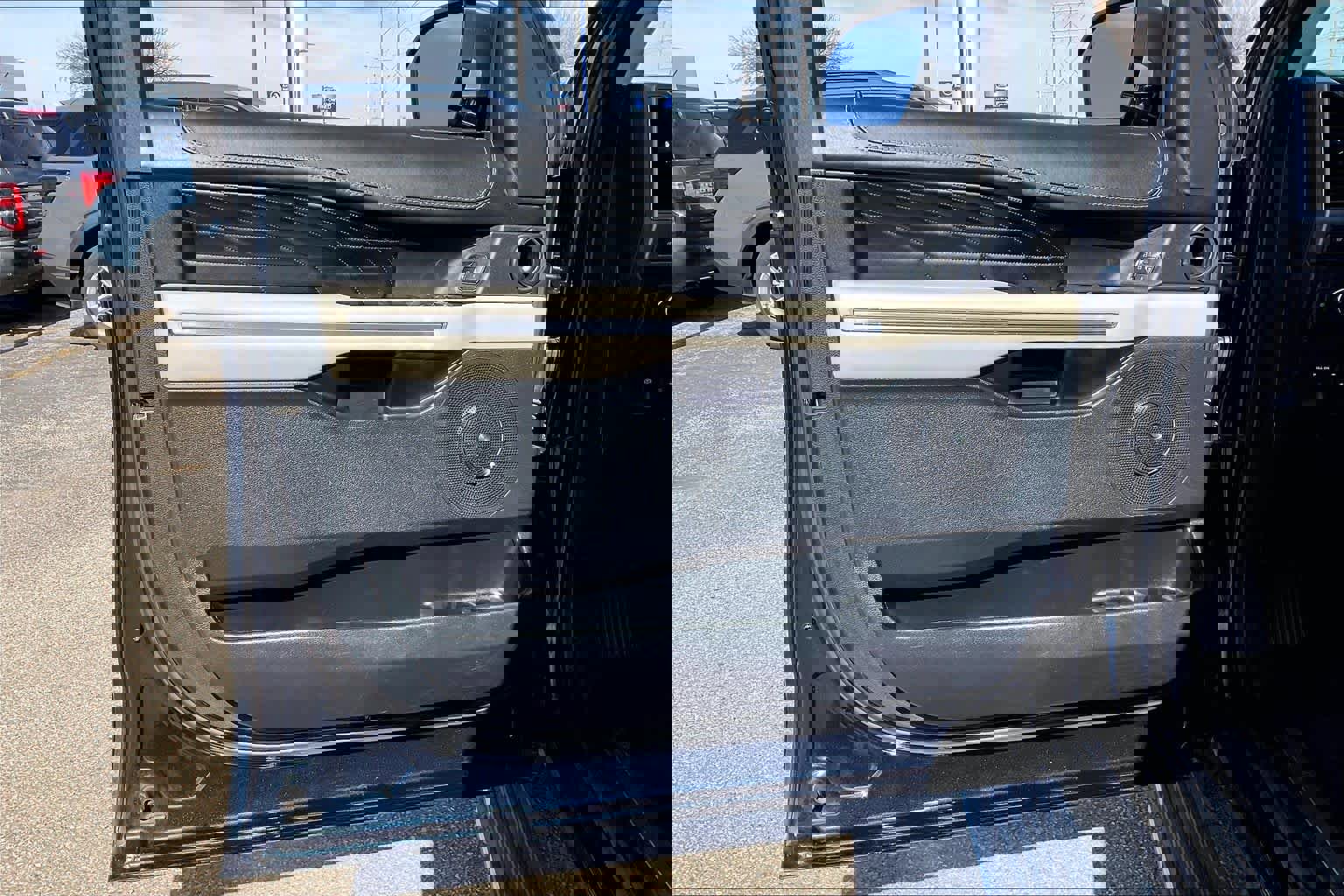 Used 2021 Ford Expedition Platinum image 22