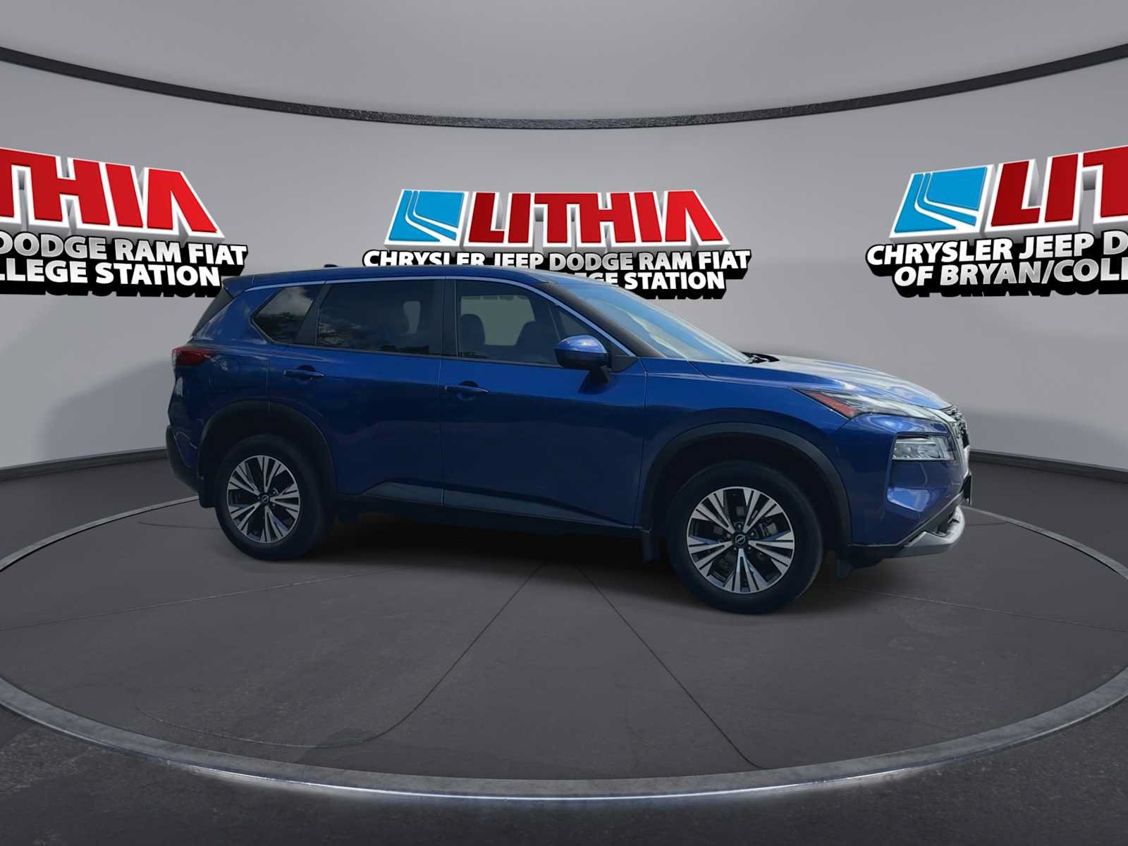 Used 2023 Nissan Rogue SV FWD image 9