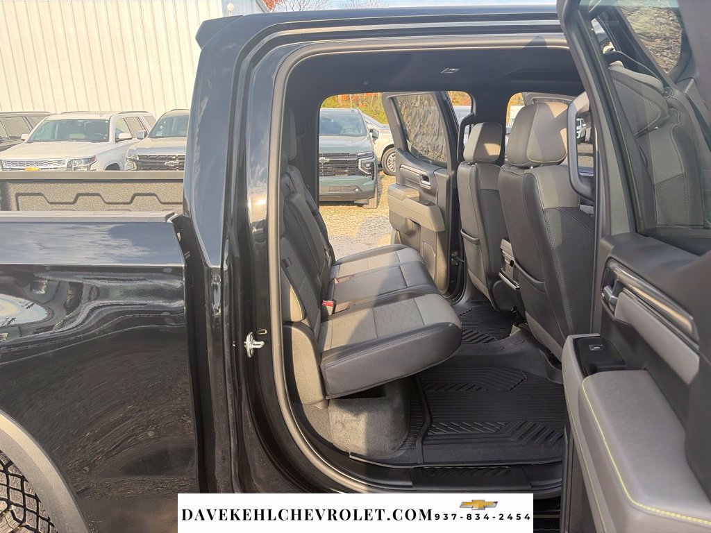 Used 2025 Chevrolet Silverado 1500 ZR2 w/ Technology Package AWD/4WD image 27