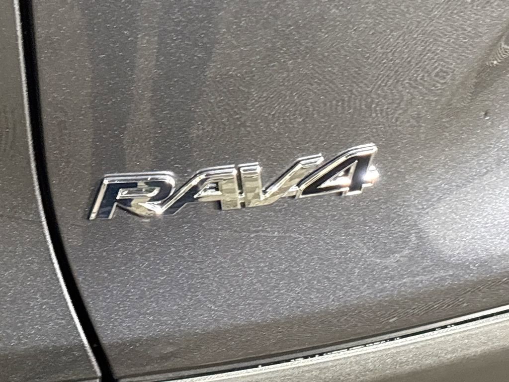 Used 2025 Toyota RAV4 XLE w/ Convenience Package image 24