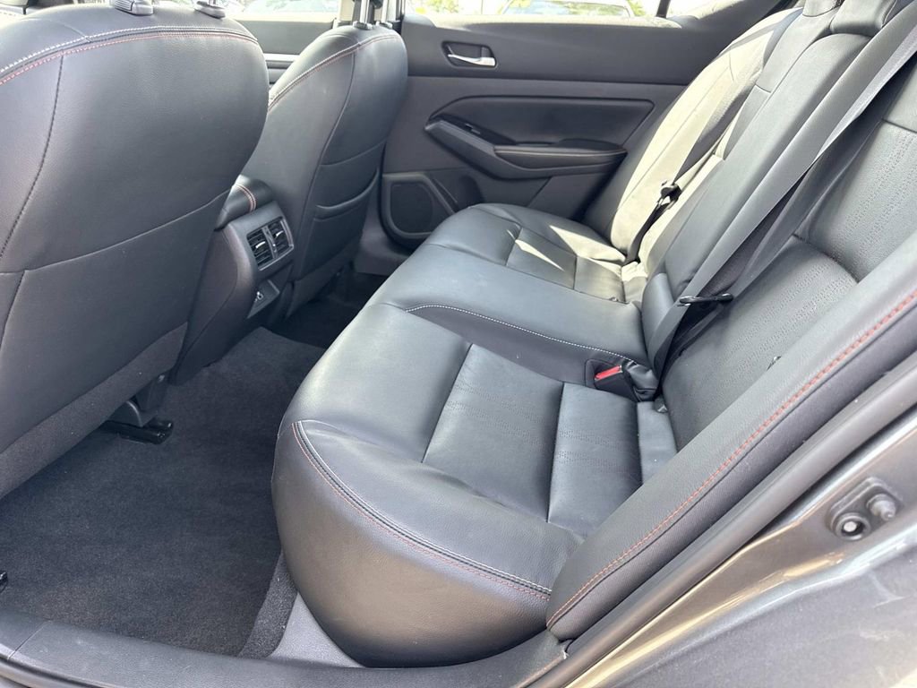 Certified 2023 Nissan Altima 2.0 SR FWD image 13