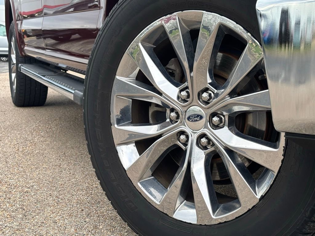 Used 2016 Ford F150 Lariat image 2