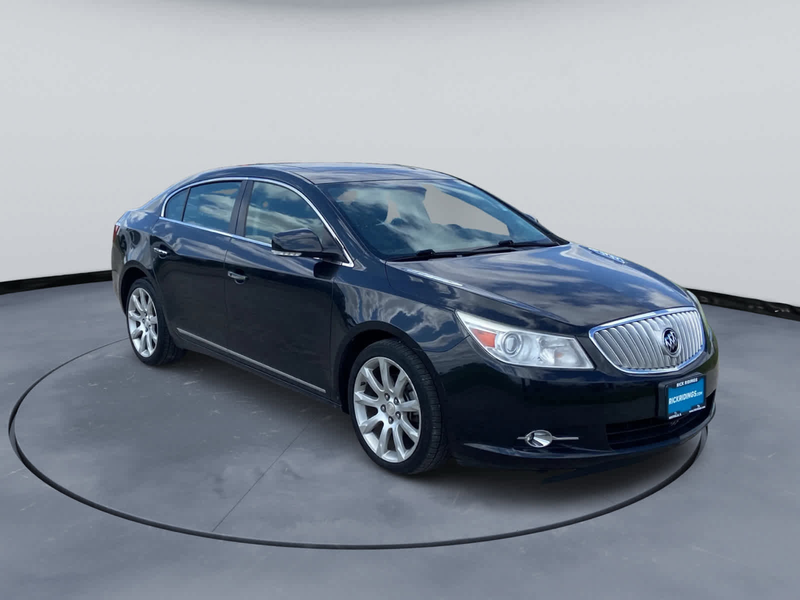 Used 2012 Buick LaCrosse Touring FWD image 4