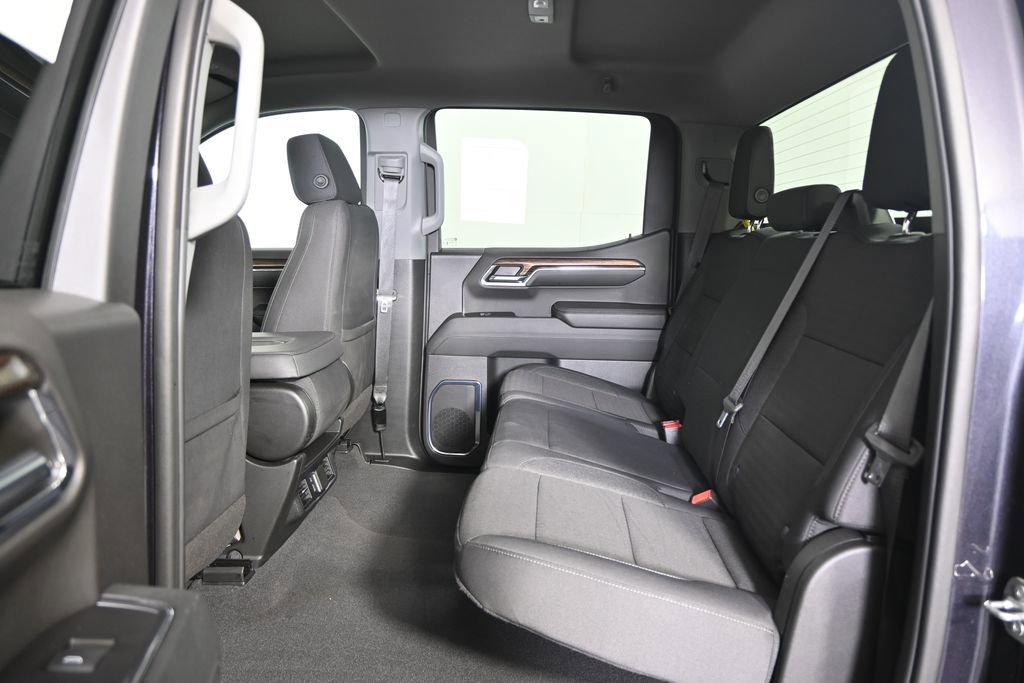 Used 2024 Chevrolet Silverado 1500 RST image 17