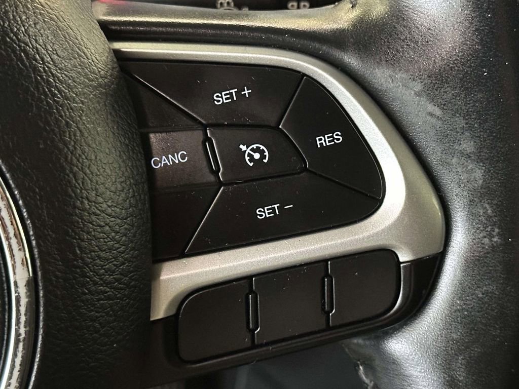 Used 2017 Jeep Compass Sport w/ Cold Weather Group AWD/4WD image 22