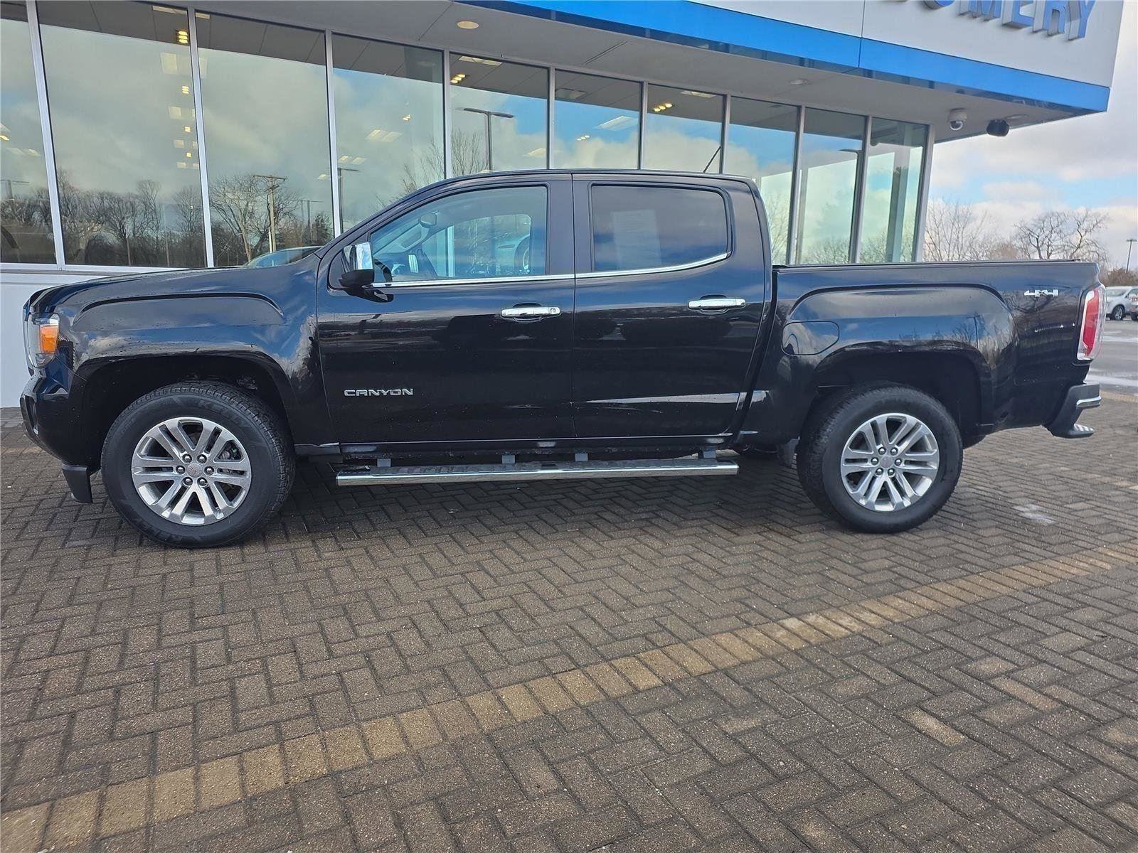 Used 2018 GMC Canyon SLT w/ Driver Alert Package AWD/4WD image 2