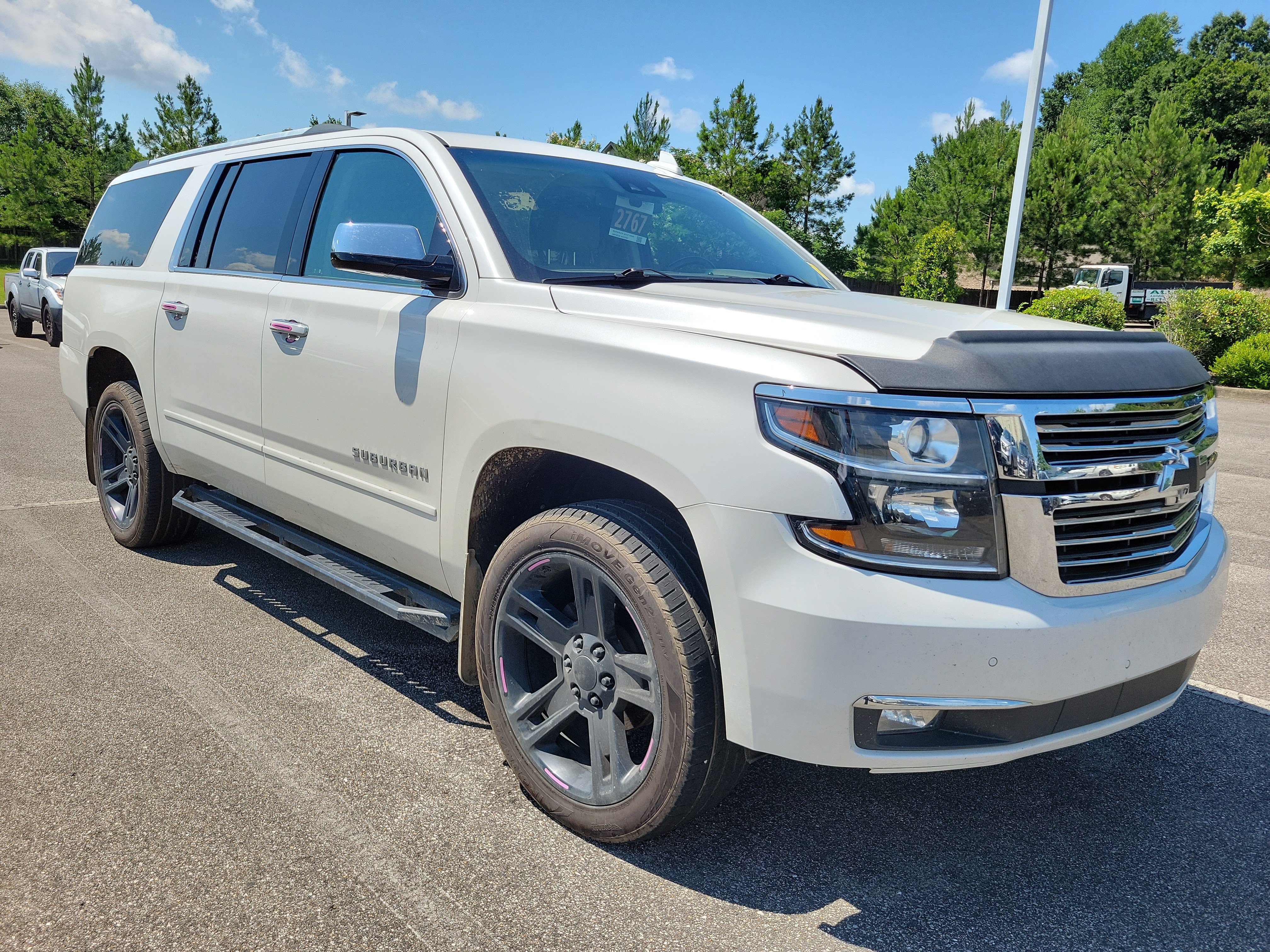 Used 2020 Chevrolet Suburban Premier RWD image 1