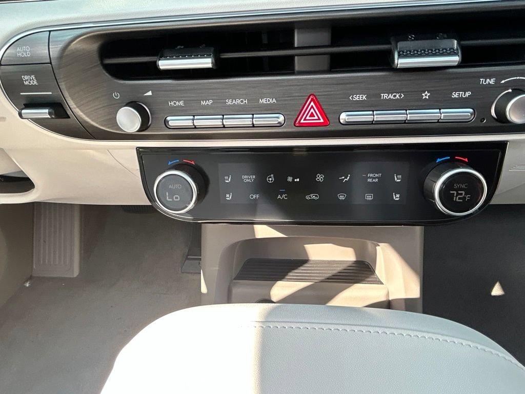 New 2026 Hyundai Palisade SEL Premium FWD image 12