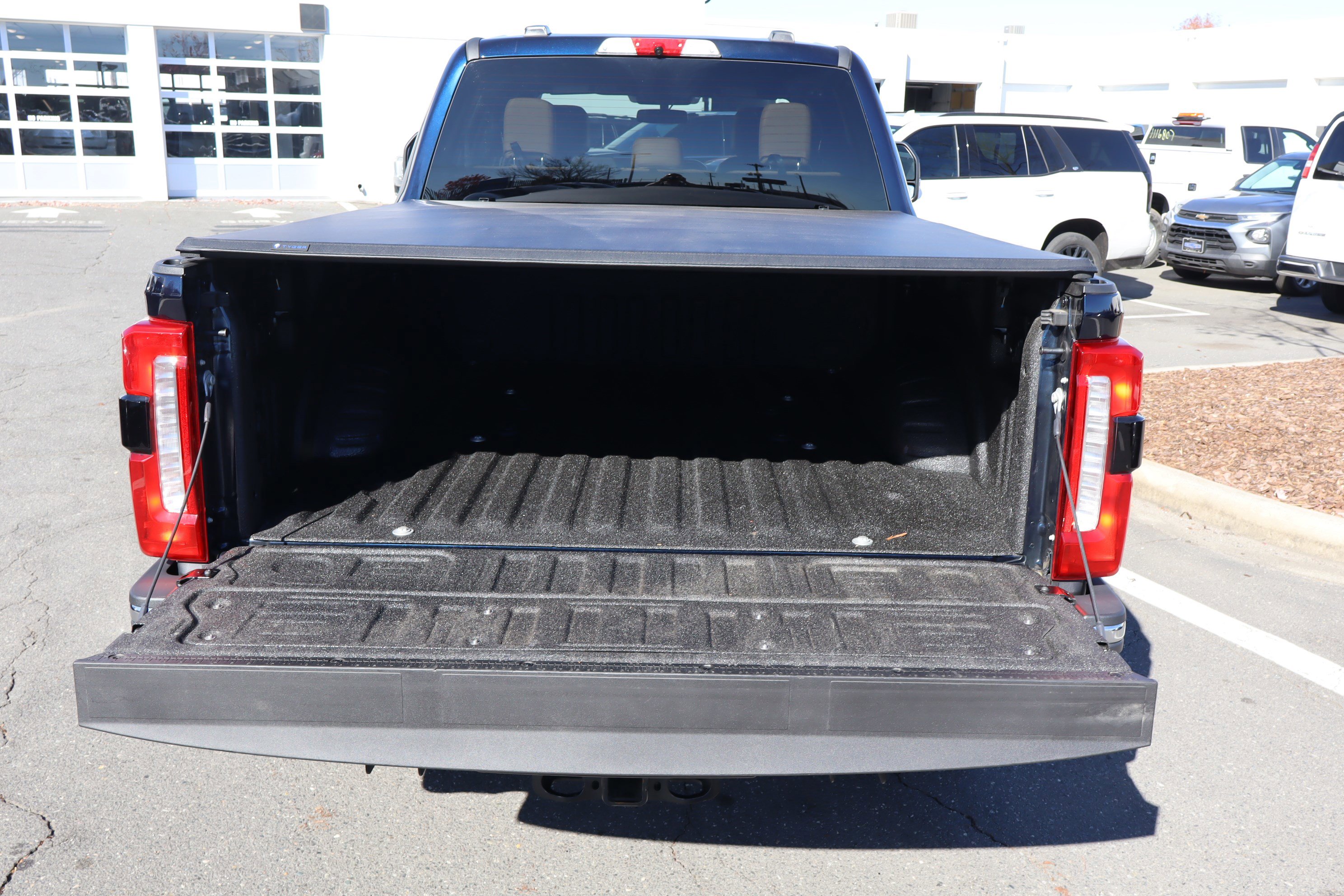 Used 2025 Ford F250 Lariat image 13