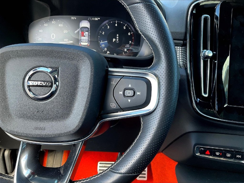 Used 2021 Volvo XC40 T5 R-Design AWD/4WD image 13