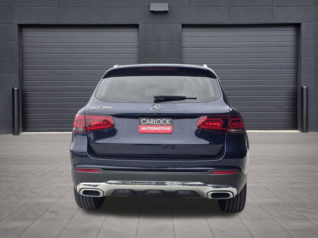 Used 2022 Mercedes-Benz GLC 300 w/ Premium Package Lite image 4