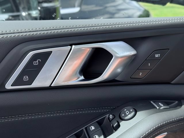 New 2026 BMW X5 xDrive40i w/ Premium Package AWD/4WD image 18