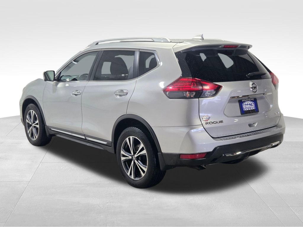 Used 2017 Nissan Rogue SL image 21