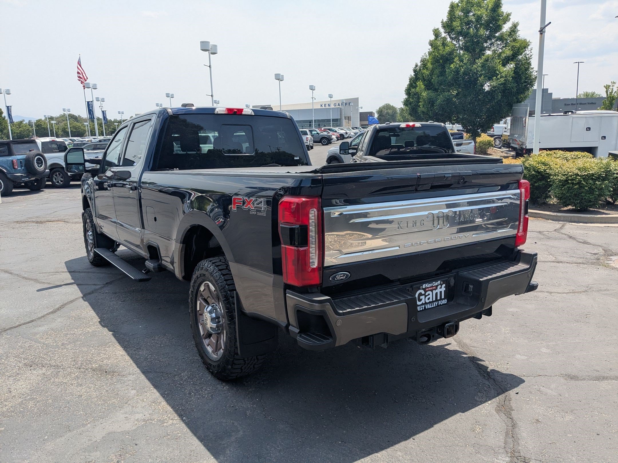 Used 2023 Ford F350 King Ranch AWD/4WD image 8