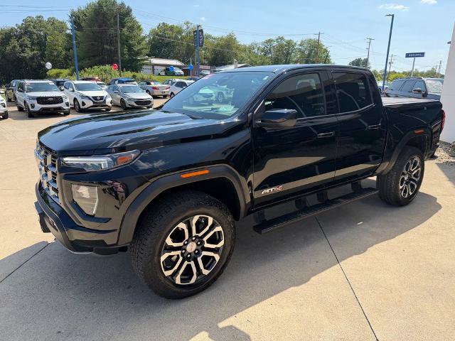 Used 2024 GMC Canyon AT4 w/ AT4 Premium Package AWD/4WD image 3