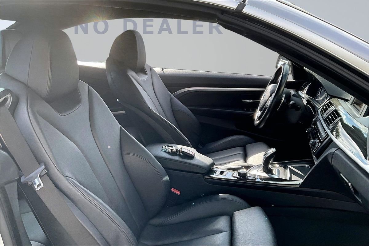 Used 2017 BMW 430i Convertible image 28