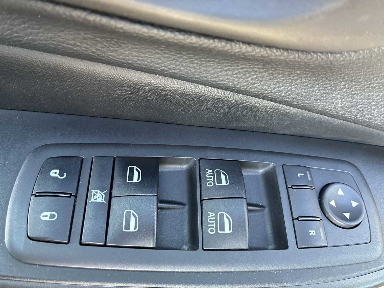 Certified 2020 Jeep Cherokee Trailhawk image 15