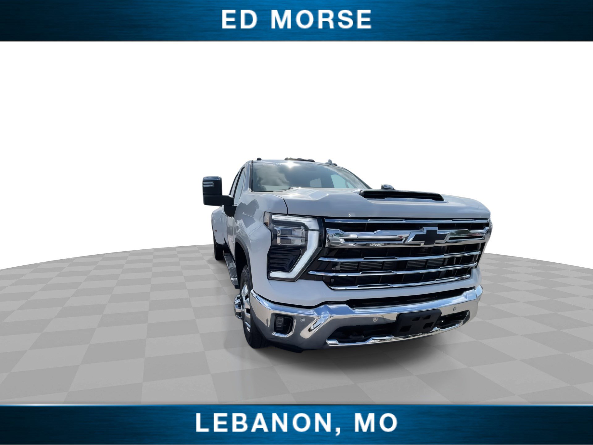Used 2025 Chevrolet Silverado 3500 LTZ w/ LTZ Plus Package AWD/4WD image 2