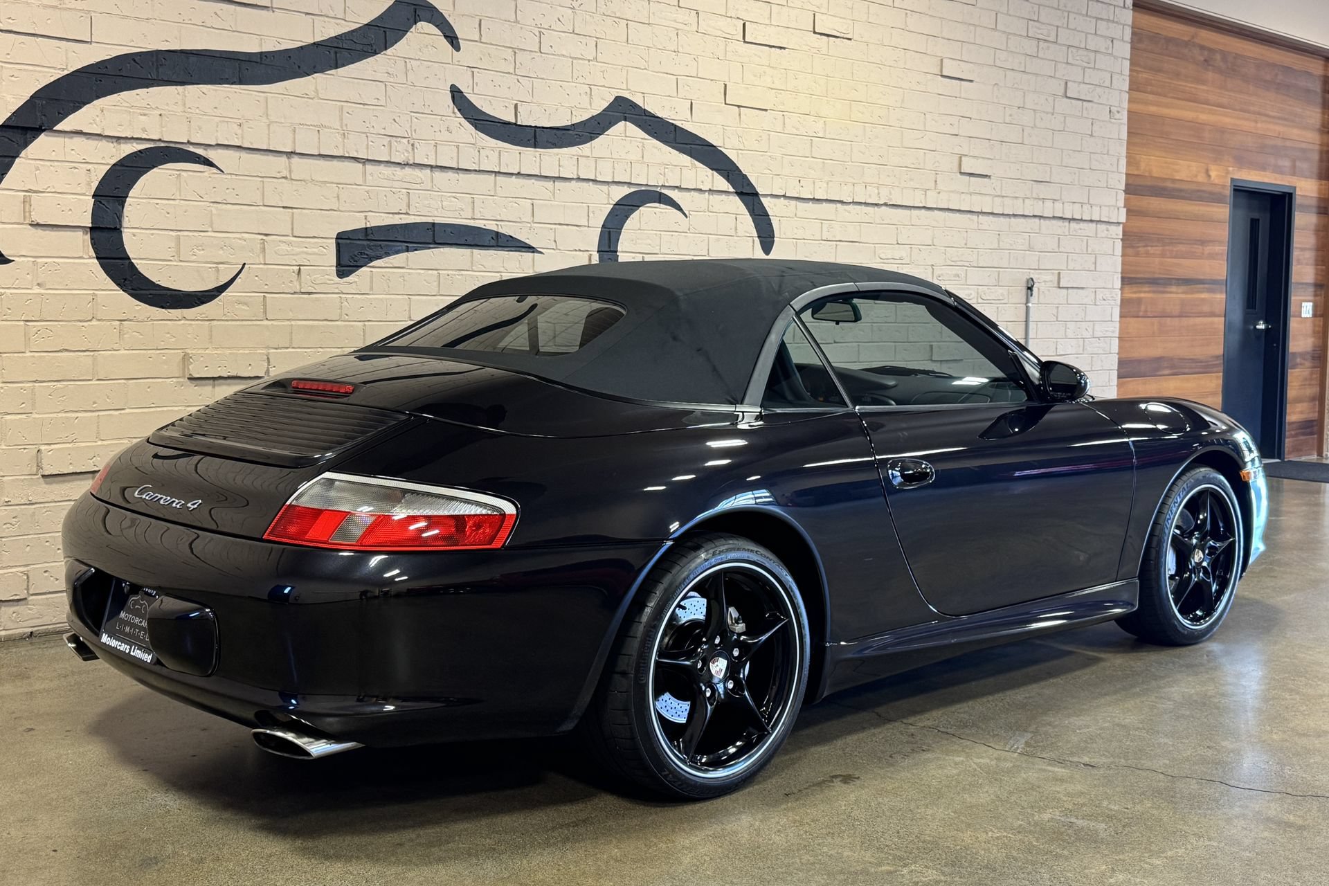 Used 2003 Porsche 911 Carrera 4 AWD/4WD image 6