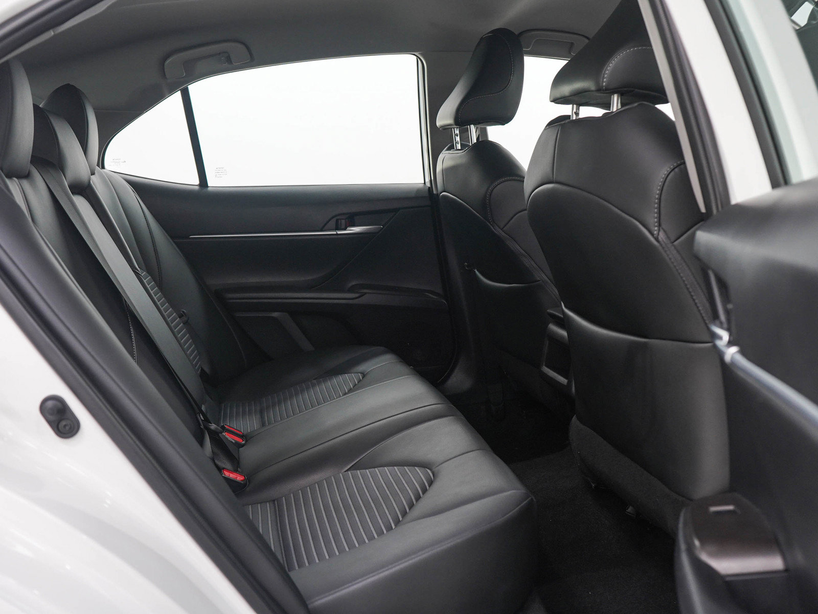 Used 2023 Toyota Camry SE FWD image 12