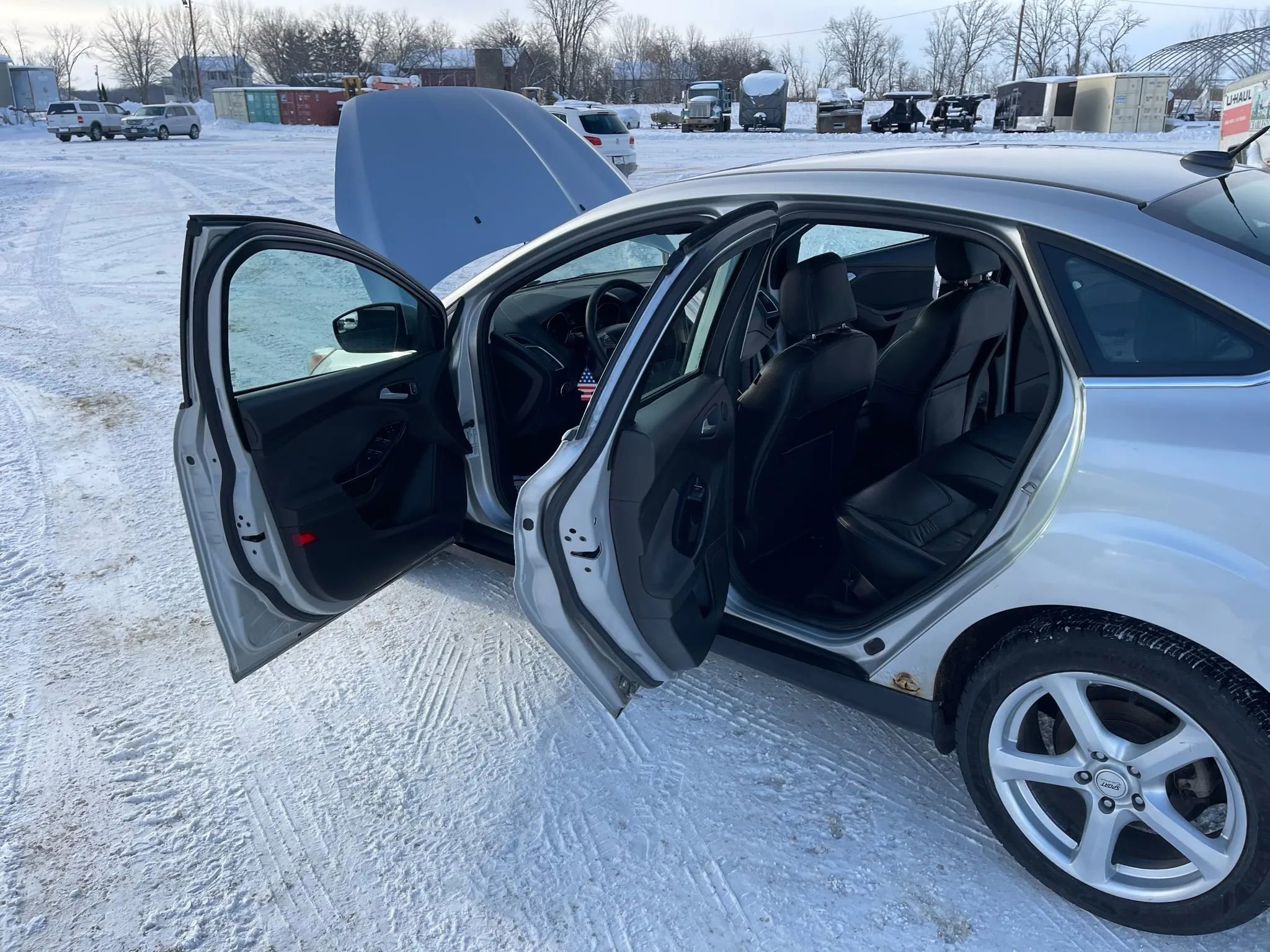 Used 2015 Ford Focus Titanium image 11