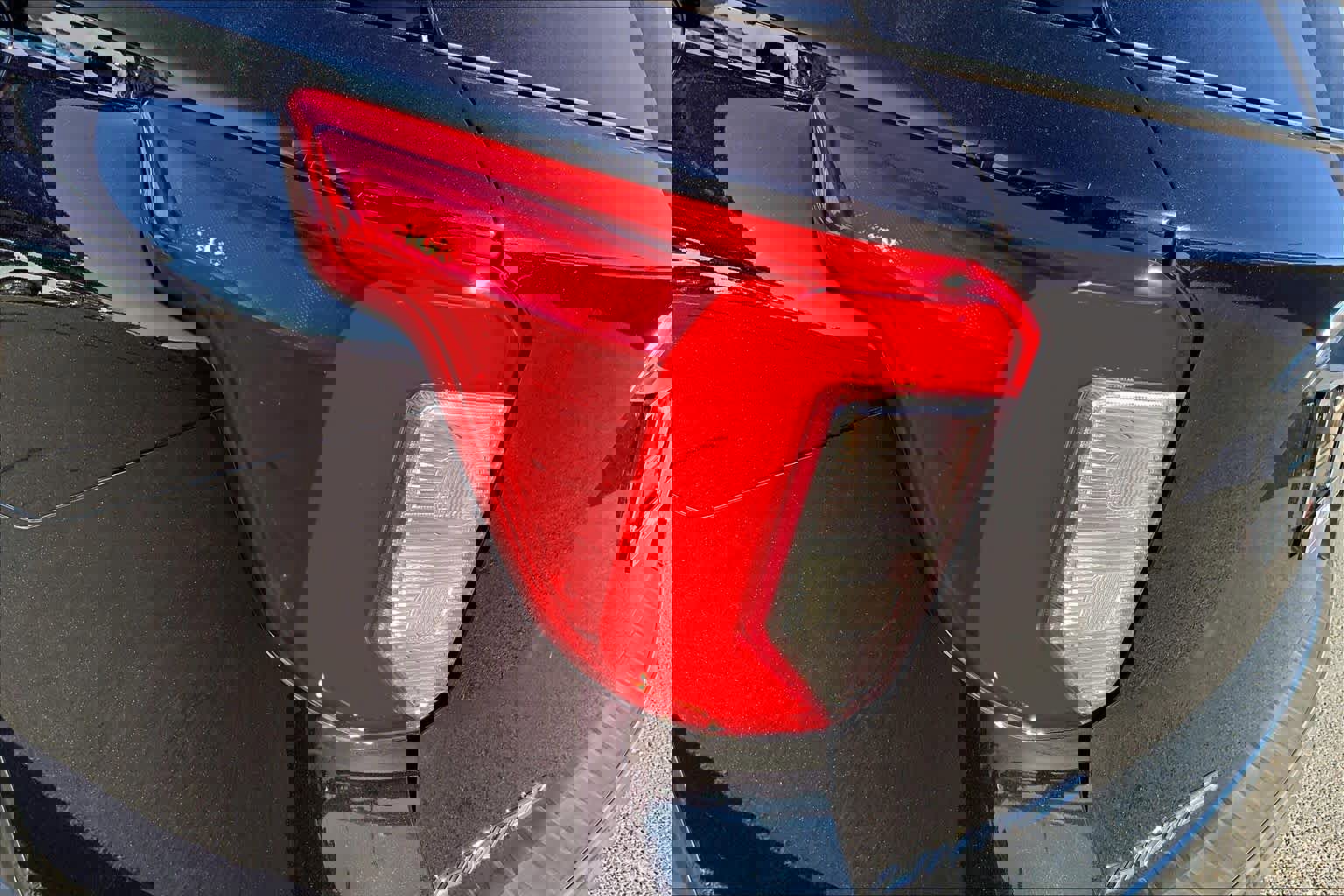 Used 2023 Ford Explorer Limited w/ Limited Technology Package image 28