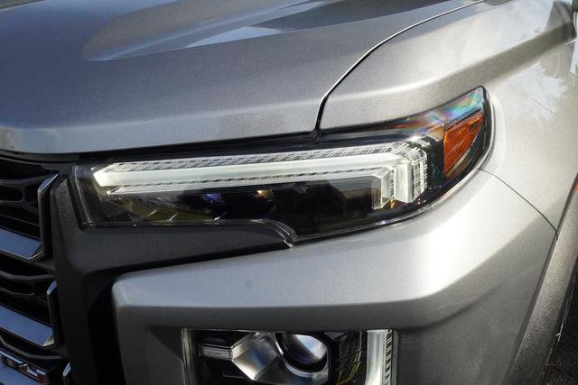 Used 2024 GMC Canyon AT4 w/ Technology Package image 34