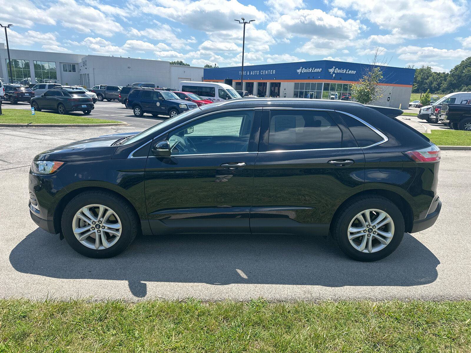 Certified 2019 Ford Edge SEL w/ Equipment Group 201A AWD/4WD image 11