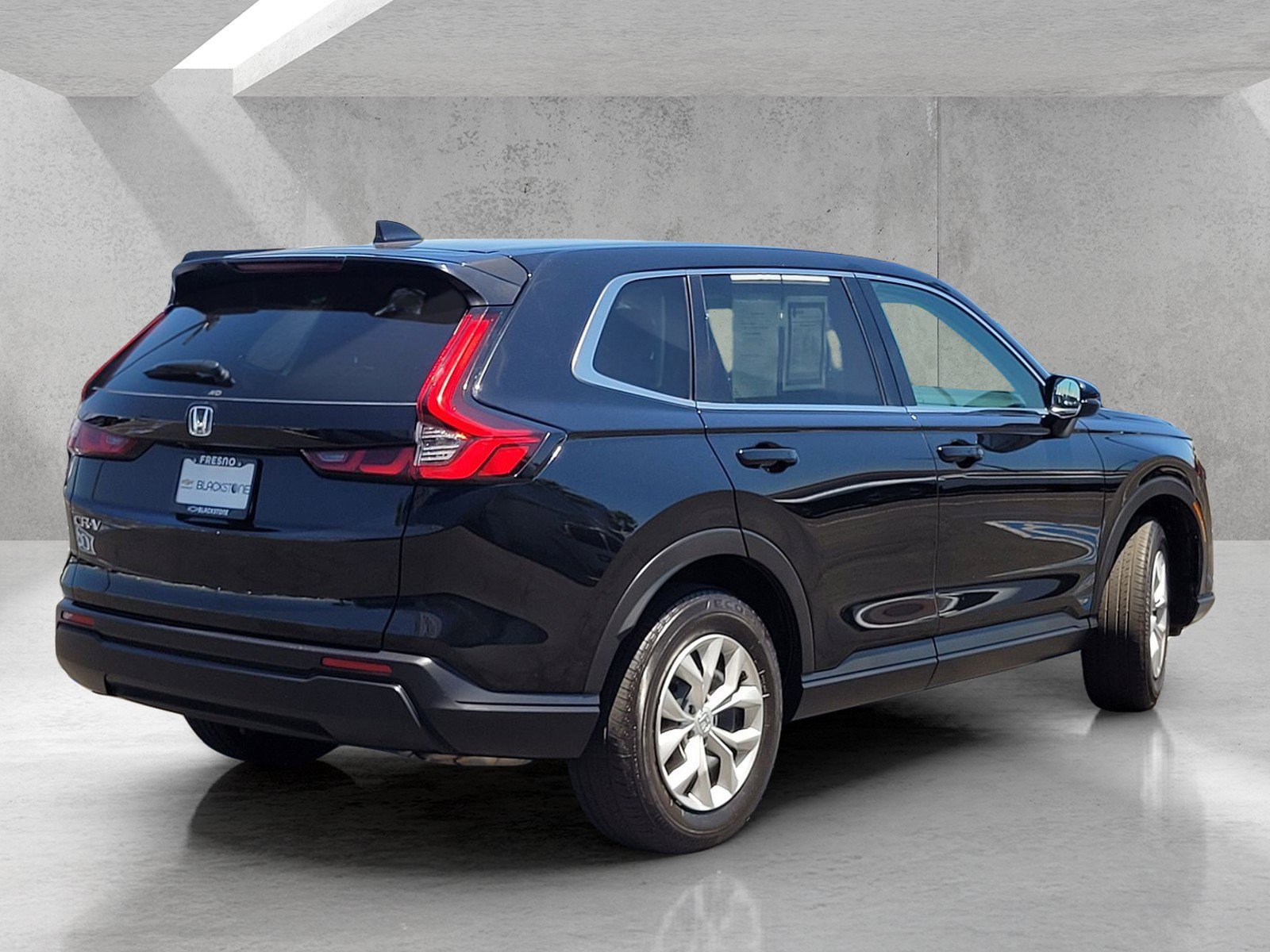 Used 2025 Honda CR-V LX image 5