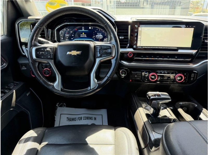 Used 2023 Chevrolet Silverado 1500 LTZ RWD image 39
