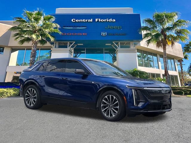 Used 2024 Cadillac Lyriq Sport RWD image 2
