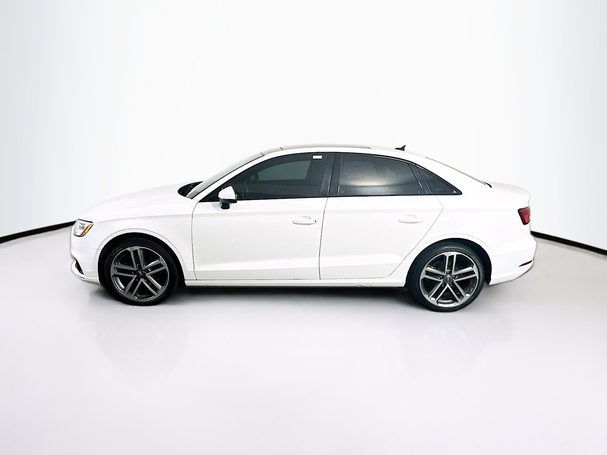 Used 2020 Audi A3 2.0T Premium image 4