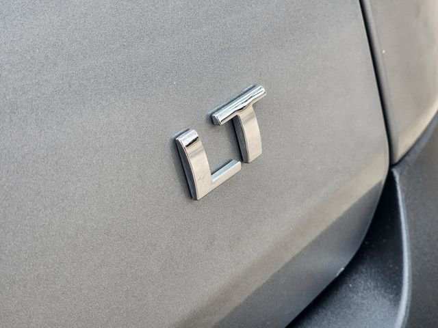 Used 2023 Chevrolet Traverse LT image 12