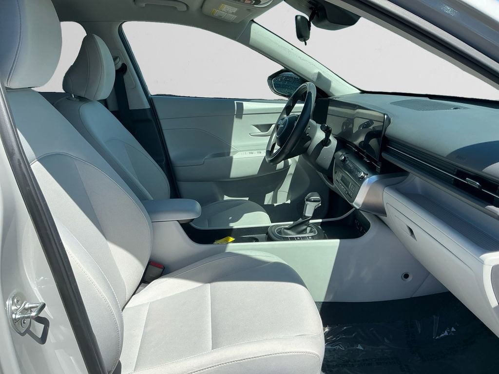 Used 2024 Hyundai Kona SEL FWD image 15
