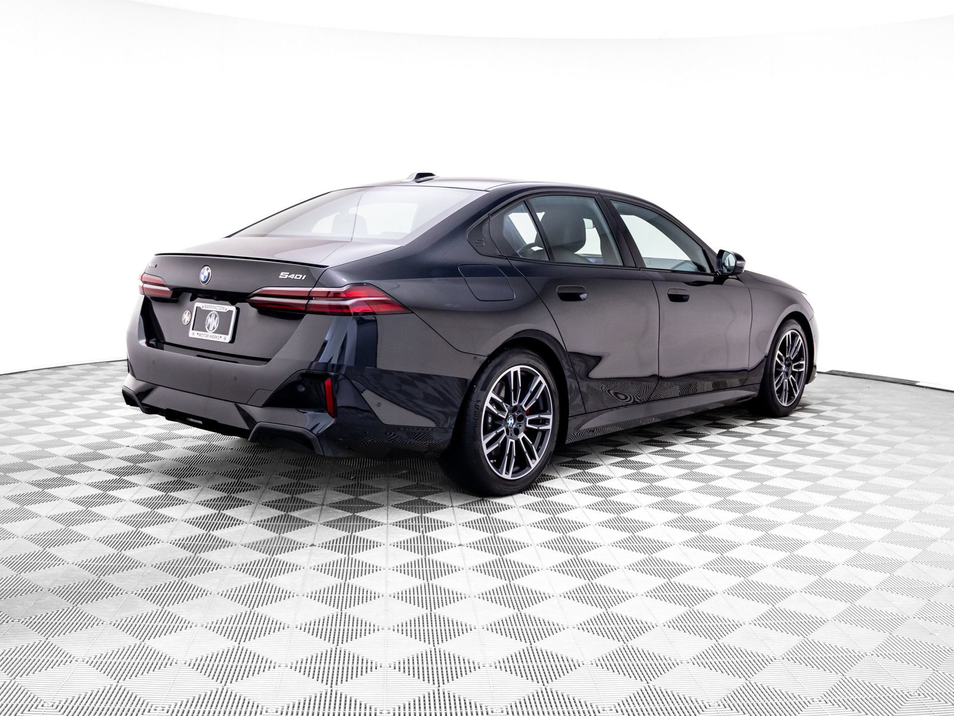 Used 2024 BMW 540i xDrive w/ Premium Package AWD/4WD image 5