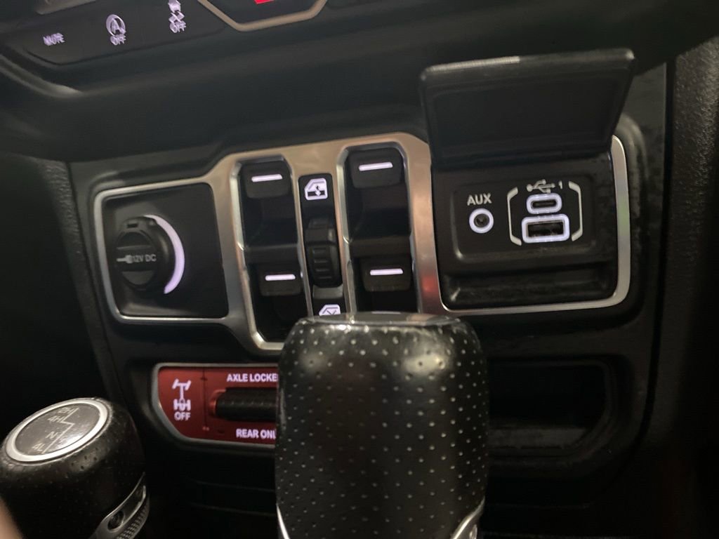 Certified 2021 Jeep Gladiator Mojave image 26