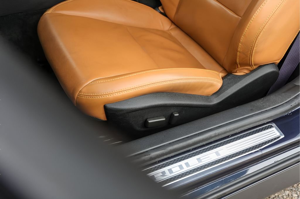 Used 2013 Chevrolet Camaro SS w/ Dusk Special Edition RWD image 11