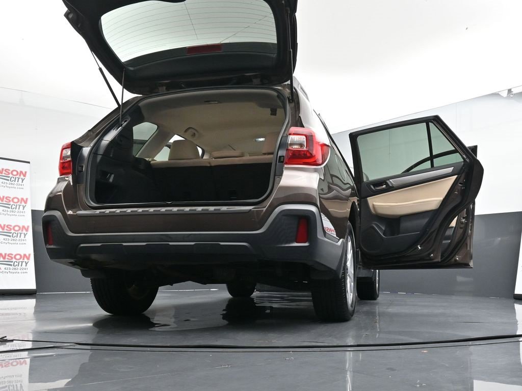 Used 2019 Subaru Outback 2.5i Premium image 29