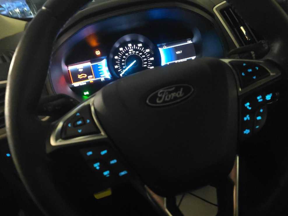 Used 2023 Ford Edge SEL w/ Convenience Package image 11