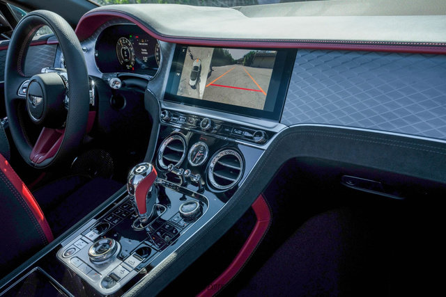 Used 2025 Bentley Continental GT Speed image 52